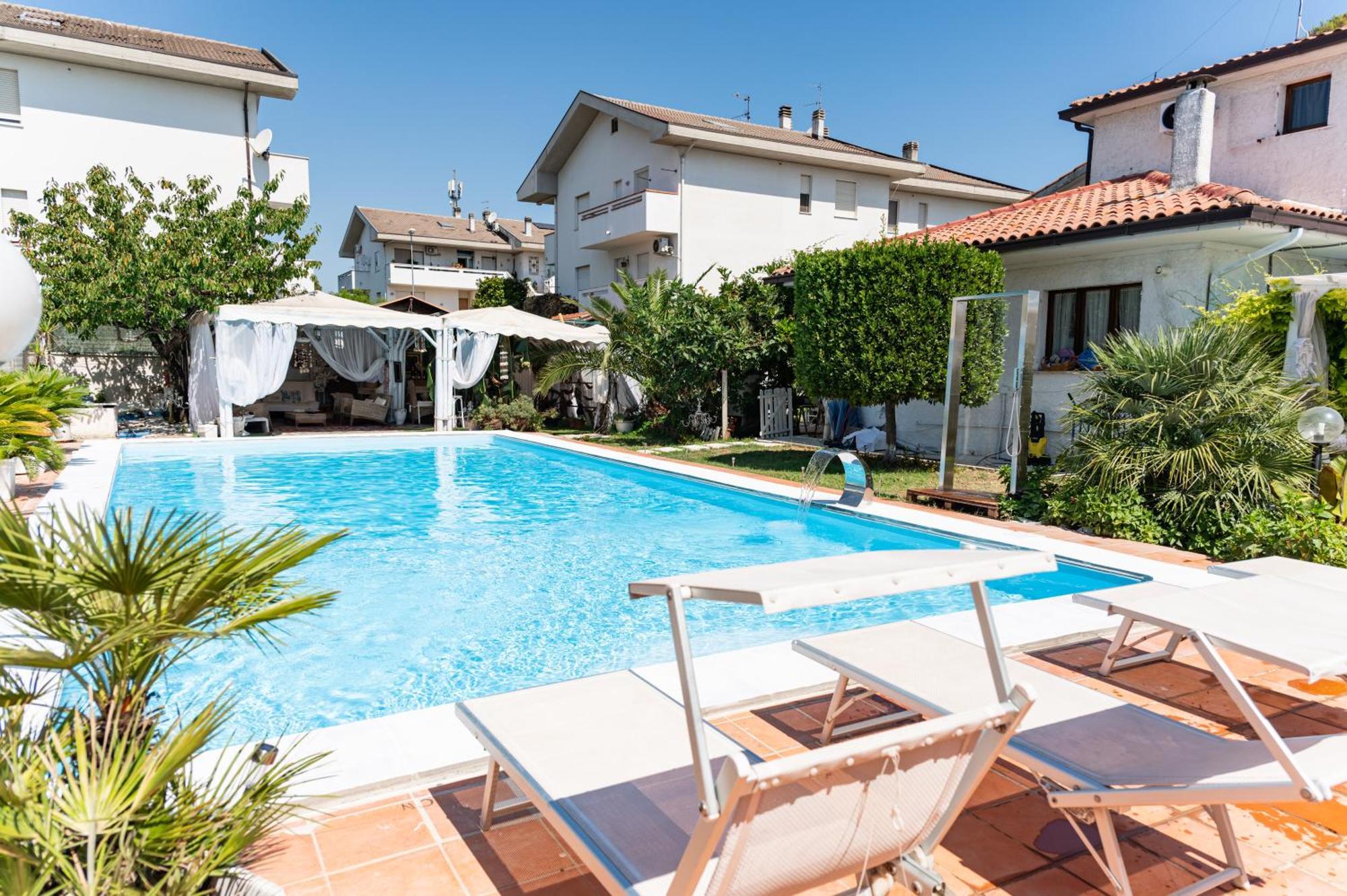 Villa Tropical Francavilla Al Mare Exterior foto